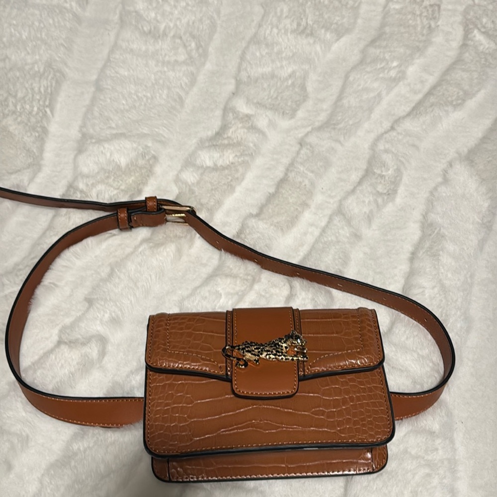 Top Shop cheetah belt bag